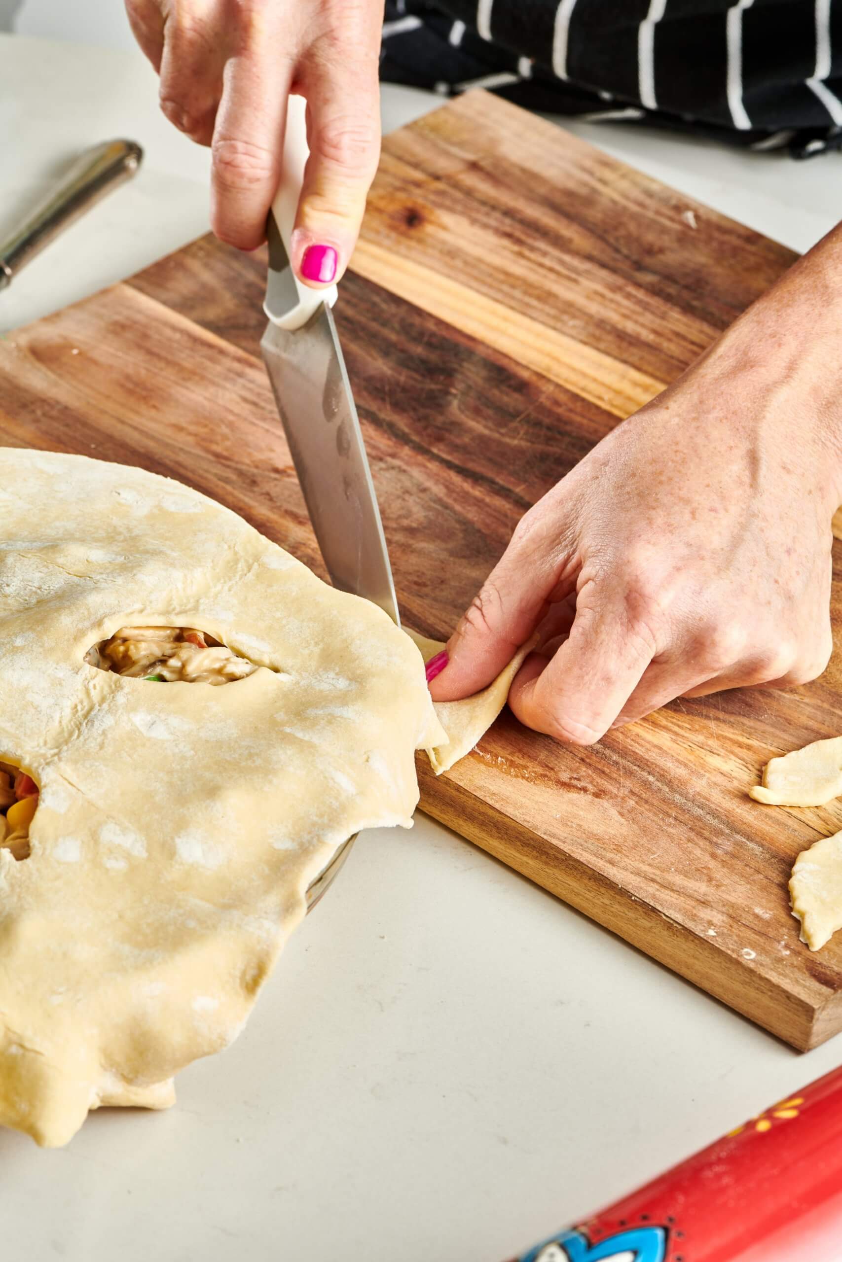 turkey pot pie cutting crust